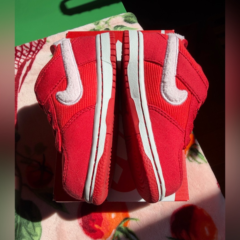 Nike Dunk Low TD Valentine's Day 2024 Red Pink Suede Sneakers Kids Shoes 8c 8 - Picture 5 of 10